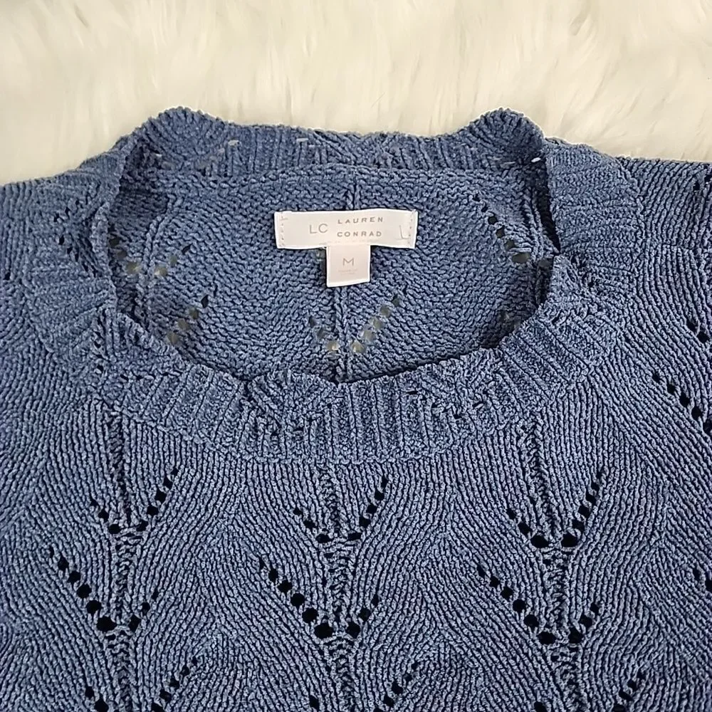 Lavender Blue Knit Cropped Wide Sleeved Sweater Size M